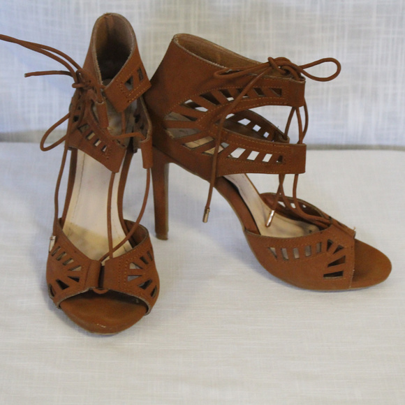 Anne Michelle Shoes - FINAL SALE Women's Size 7 Anne Michelle Faux Suede